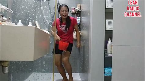 nag solo sa cr|Babaeng nag.